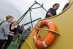 Vorschaubild für Datei burmann-foto-norddeich-muschelfischer-09.jpg Niedersächsische Muschelfischer eröffnen Saison 2014 in Norddeich